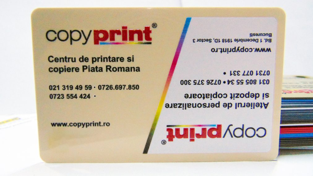 carte de vizita plastic crem